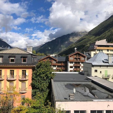 Superbe Studio Refait A Neuf Et Tout Equipe Avec Parking Chamonix Exterior foto