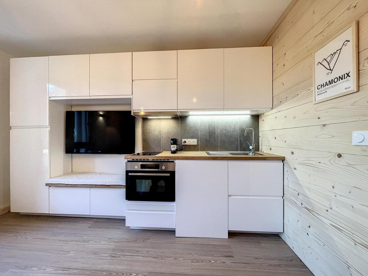 Superbe Studio Refait A Neuf Et Tout Equipe Avec Parking Chamonix Exterior foto